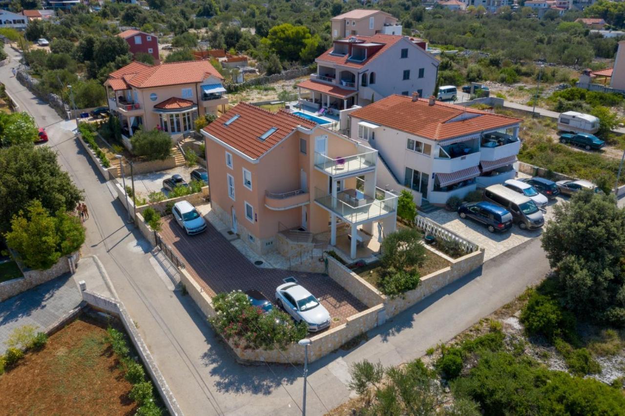 Villa Tea Ражань Екстер'єр фото