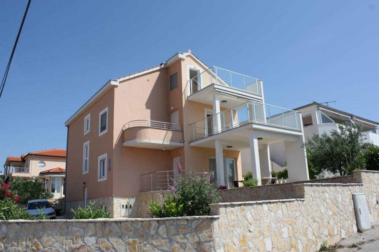 Villa Tea Ражань Екстер'єр фото